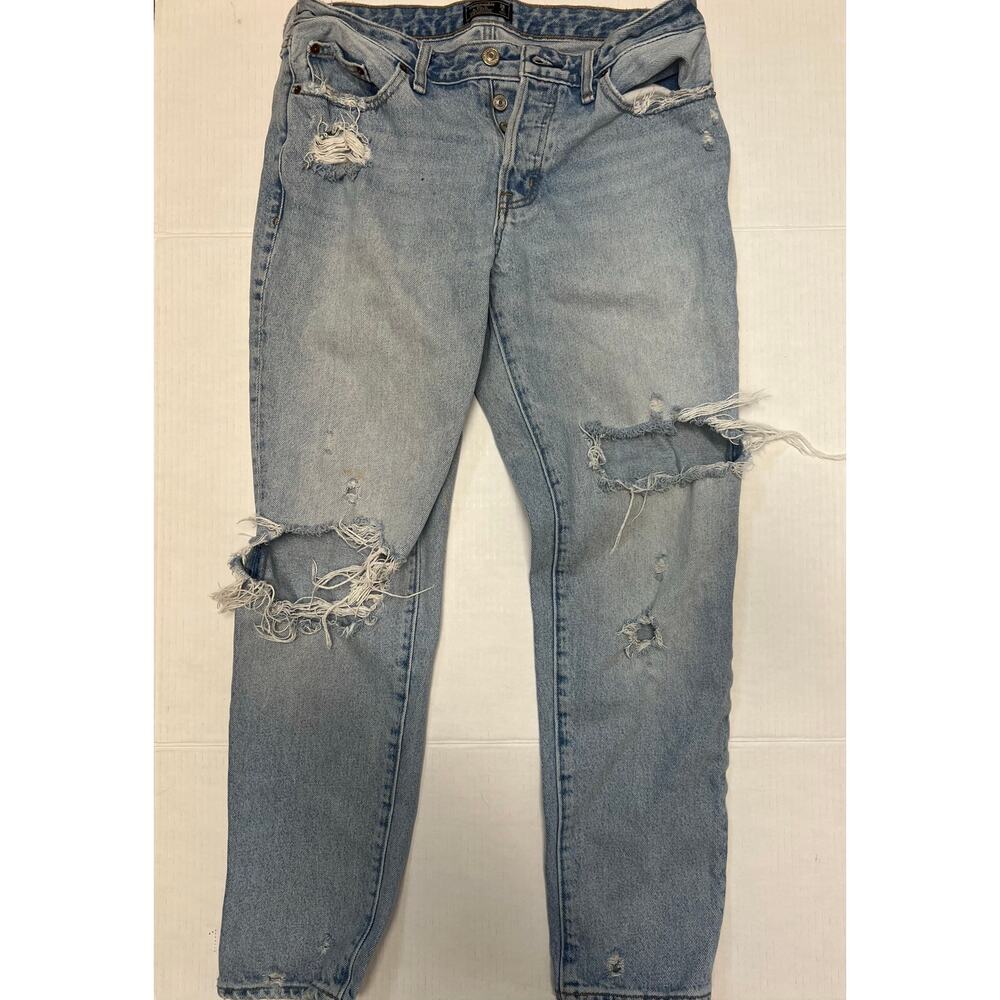 Abercrombie & Fitch Ames Low Rise Boyfriend Jeans